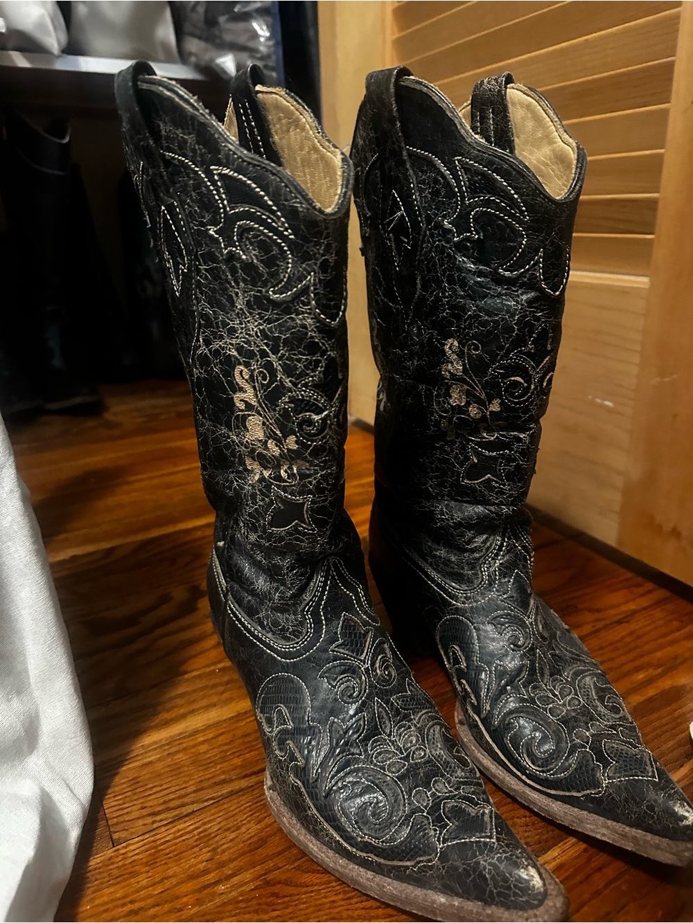 Classic Black Embroidered Women's Western Booties